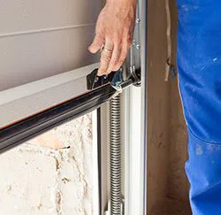 Exclusive Garage Door Repair Service Jacksonville Beach, FL 904-299-5825 - springs-side